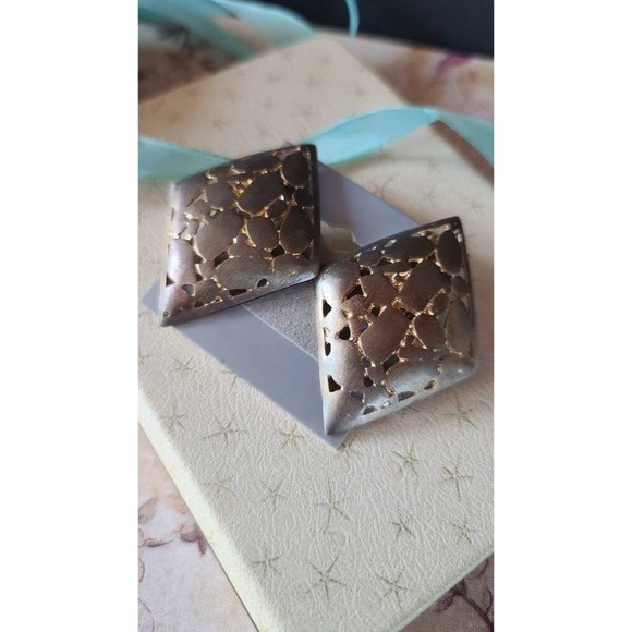 Large Diamond Shaped Clip-on Earrings - Picture 4 of 10